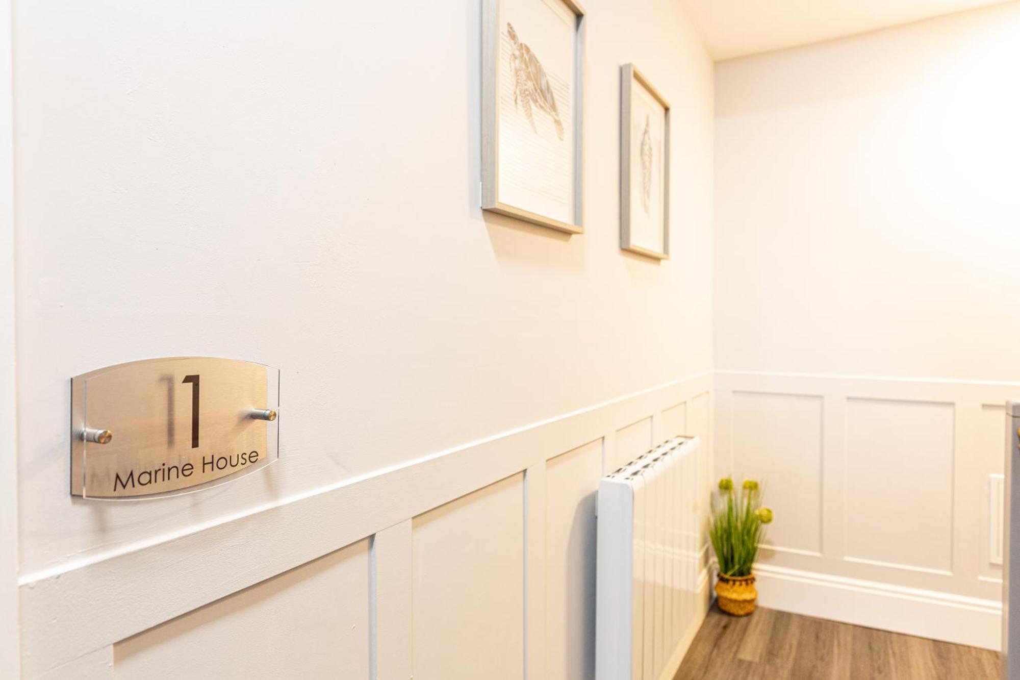 Beachfront Apartment 3 Bedrooms Sleeps 7 - Gateway To The Lake District - Newly Refurbished Morecambe Exterior foto